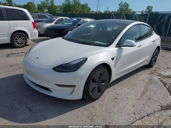 5YJ3E1EA9PF568801 2023 TESLA MODEL 3 - Image 2