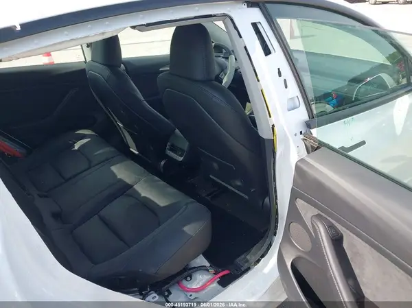 5YJ3E1EA9PF568801 2023 TESLA MODEL 3 - Image 8