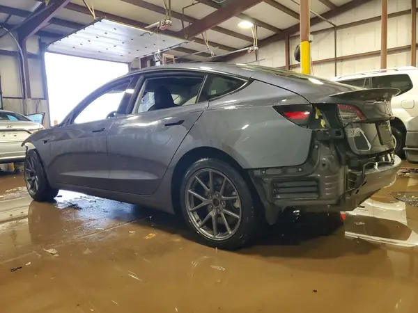 5YJ3E1EA9PF569639 2023 TESLA MODEL 3 - Image 2