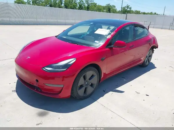 5YJ3E1EA9PF570256 2023 TESLA MODEL 3 - Image 2