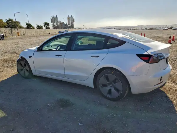 5YJ3E1EA9PF574601 2023 TESLA MODEL 3 - Image 2