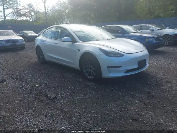 5YJ3E1EA9PF576610 2023 TESLA MODEL 3 - Image 1