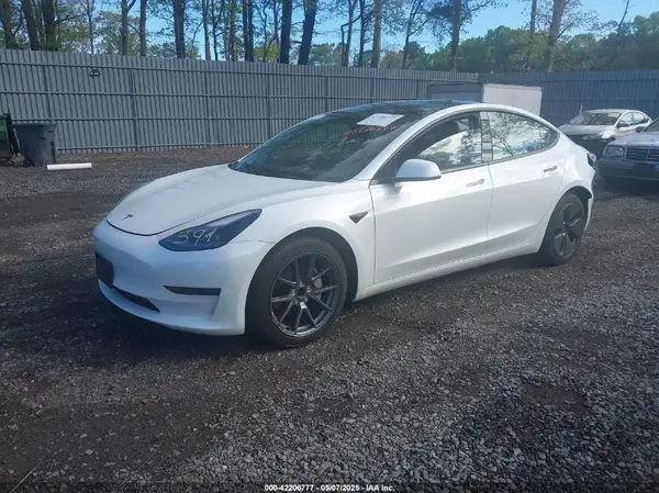5YJ3E1EA9PF576610 2023 TESLA MODEL 3 - Image 2
