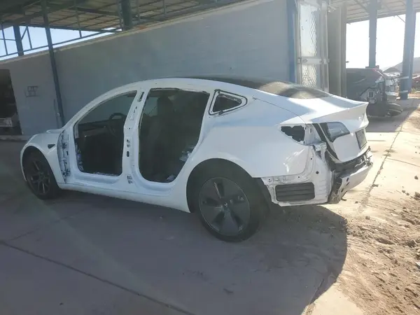 5YJ3E1EA9PF578227 2023 TESLA MODEL 3 - Image 2