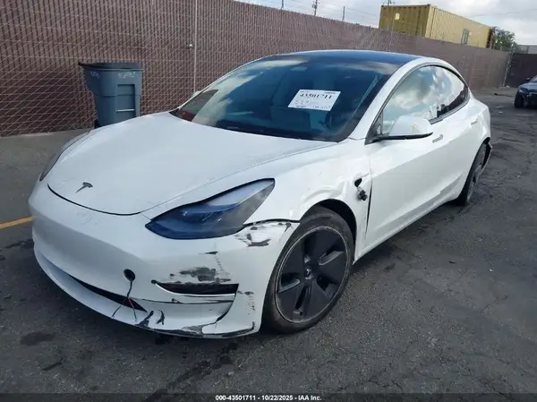 5YJ3E1EA9PF582875 2023 TESLA MODEL 3 - Image 2
