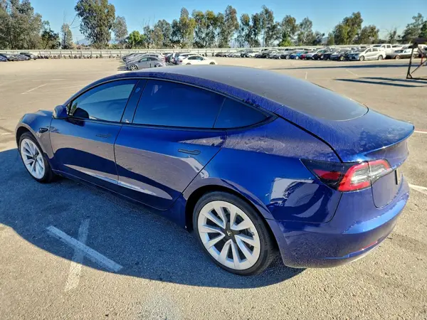 5YJ3E1EA9PF582956 2023 TESLA MODEL 3 - Image 2