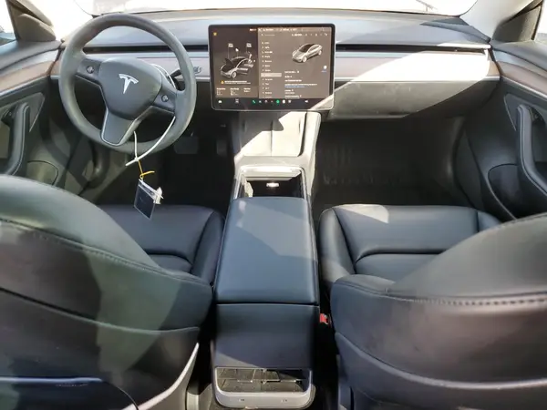 5YJ3E1EA9PF584383 2023 TESLA MODEL 3 - Image 8
