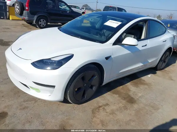 5YJ3E1EA9PF587459 2023 TESLA MODEL 3 - Image 2