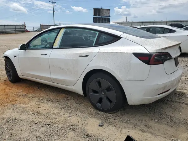 5YJ3E1EA9PF589535 2023 TESLA MODEL 3 - Image 2