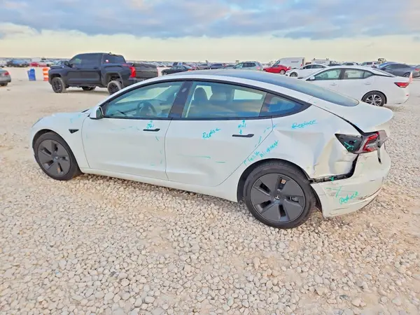 5YJ3E1EA9PF590202 2023 TESLA MODEL 3 - Image 2