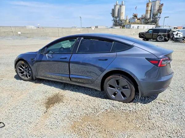 5YJ3E1EA9PF593956 2023 TESLA MODEL 3 - Image 2