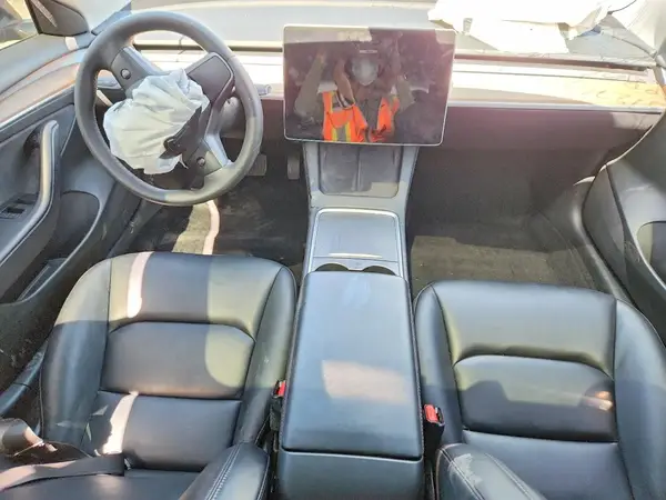 5YJ3E1EA9PF593956 2023 TESLA MODEL 3 - Image 8