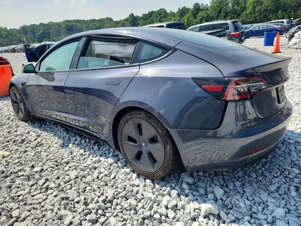 5YJ3E1EA9PF600761 2023 TESLA MODEL 3 - Image 2