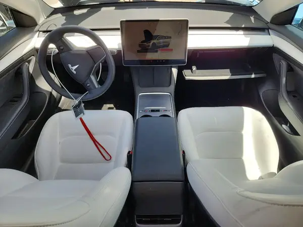 5YJ3E1EA9PF607502 2023 TESLA MODEL 3 - Image 8