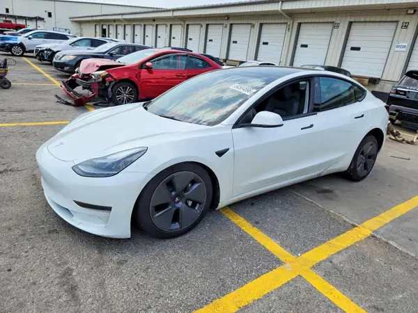 5YJ3E1EA9PF607550 2023 TESLA MODEL 3 - Image 1