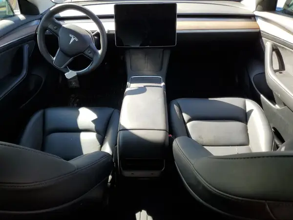 5YJ3E1EA9PF608083 2023 TESLA MODEL 3 - Image 8
