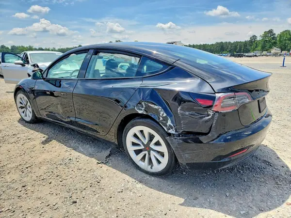 5YJ3E1EA9PF616085 2023 TESLA MODEL 3 - Image 2