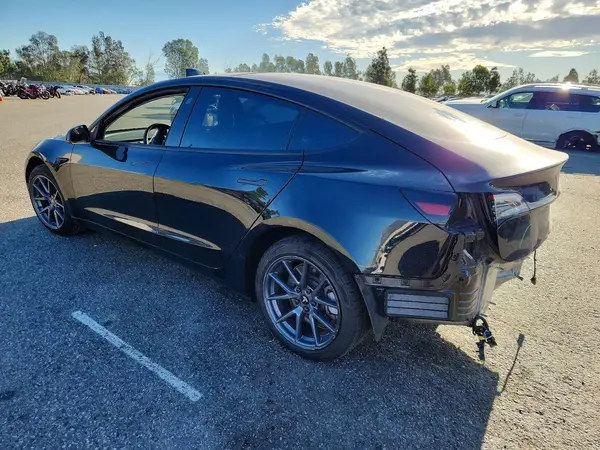 5YJ3E1EA9PF620654 2023 TESLA MODEL 3 - Image 2