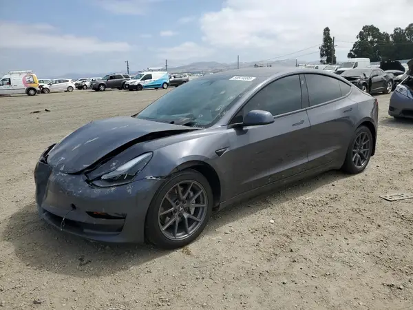 5YJ3E1EA9PF623599 2023 TESLA MODEL 3 - Image 1