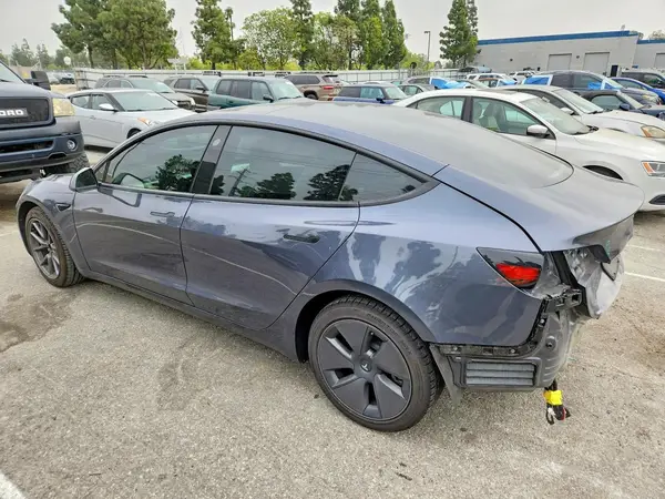 5YJ3E1EA9PF623747 2023 TESLA MODEL 3 - Image 2