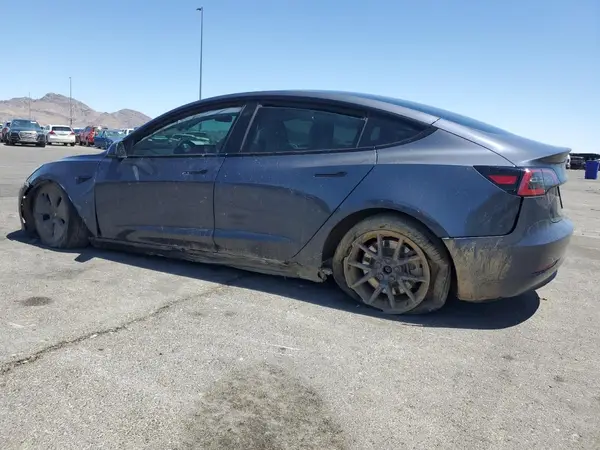 5YJ3E1EA9PF624266 2023 TESLA MODEL 3 - Image 2