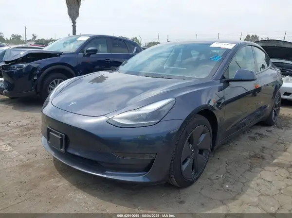 5YJ3E1EA9PF624736 2023 TESLA MODEL 3 - Image 2