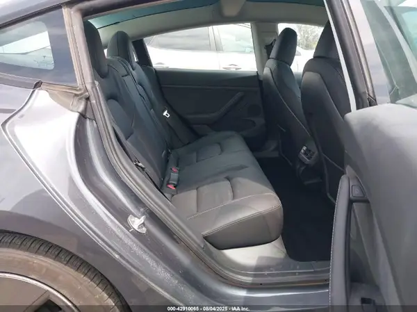 5YJ3E1EA9PF624736 2023 TESLA MODEL 3 - Image 8