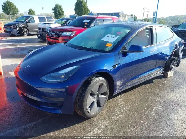 5YJ3E1EA9PF638118 2023 TESLA MODEL 3 - Image 2