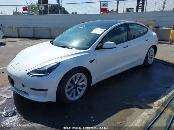 5YJ3E1EA9PF640015 2023 TESLA MODEL 3 - Image 2