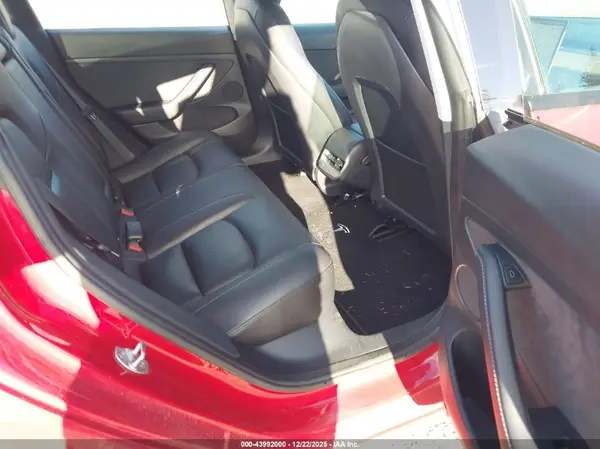 5YJ3E1EA9PF640614 2023 TESLA MODEL 3 - Image 8