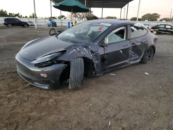 5YJ3E1EA9PF642587 2023 TESLA MODEL 3 - Image 1