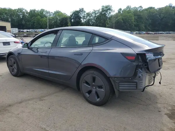 5YJ3E1EA9PF644307 2023 TESLA MODEL 3 - Image 2