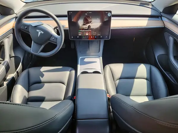 5YJ3E1EA9PF645375 2023 TESLA MODEL 3 - Image 8