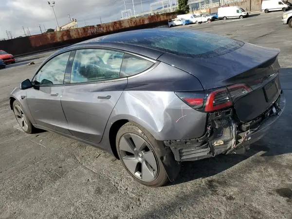 5YJ3E1EA9PF647577 2023 TESLA MODEL 3 - Image 2