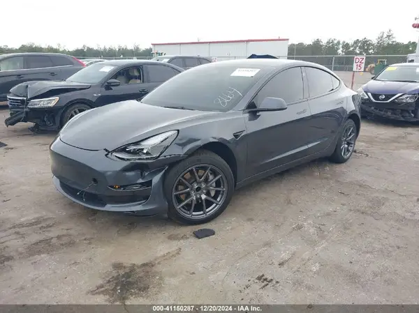 5YJ3E1EA9PF648664 2023 TESLA MODEL 3 - Image 2
