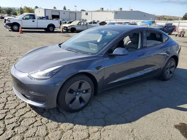 5YJ3E1EA9PF648700 2023 TESLA MODEL 3 - Image 1