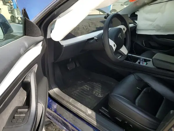 5YJ3E1EA9PF650592 2023 TESLA MODEL 3 - Image 8
