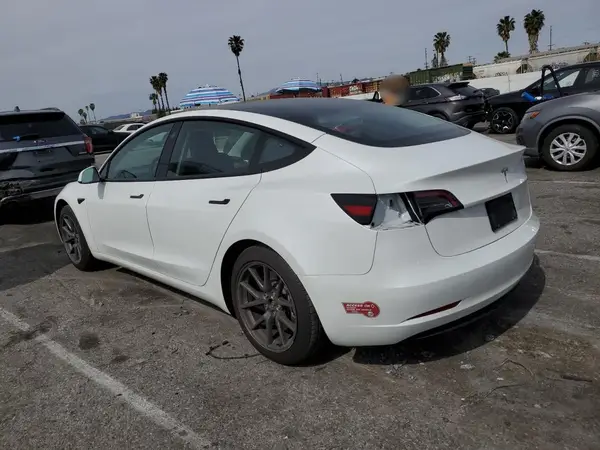 5YJ3E1EA9PF651533 2023 TESLA MODEL 3 - Image 2
