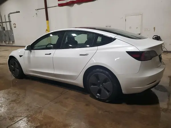 5YJ3E1EA9PF653363 2023 TESLA MODEL 3 - Image 2