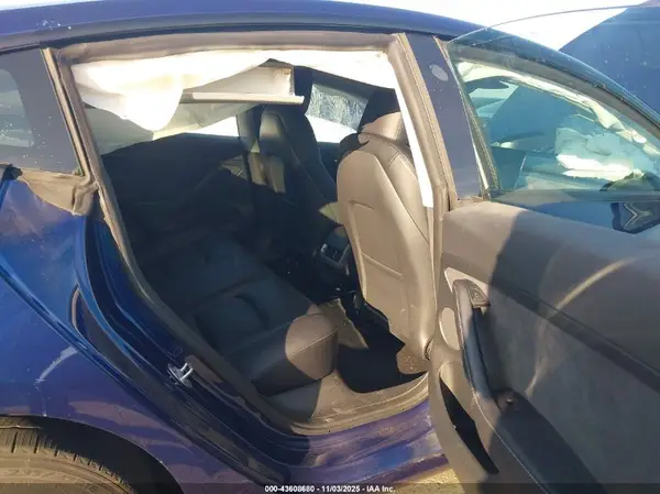 5YJ3E1EA9PF653461 2023 TESLA MODEL 3 - Image 8