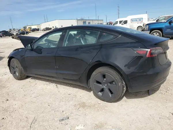 5YJ3E1EA9PF660183 2023 TESLA MODEL 3 - Image 2