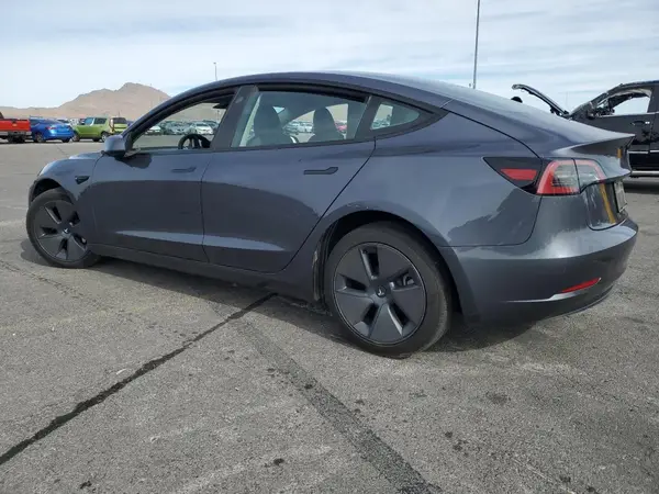 5YJ3E1EA9PF665500 2023 TESLA MODEL 3 - Image 2
