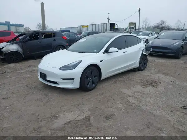 5YJ3E1EA9PF665514 2023 TESLA MODEL 3 - Image 2