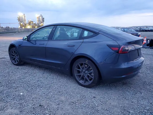 5YJ3E1EA9PF667604 2023 TESLA MODEL 3 - Image 2