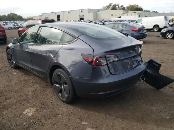 5YJ3E1EA9PF667828 2023 TESLA MODEL 3 - Image 2
