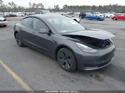 5YJ3E1EA9PF669174 2023 TESLA MODEL 3