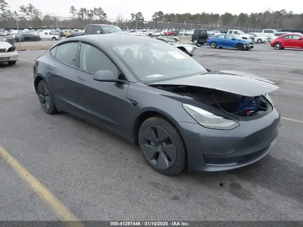 5YJ3E1EA9PF669174 2023 TESLA MODEL 3 - Image 1