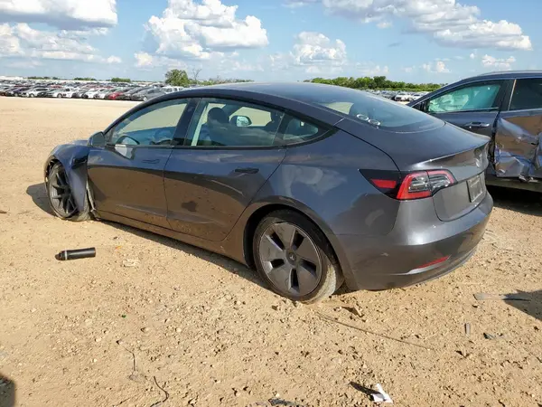 5YJ3E1EA9PF671667 2023 TESLA MODEL 3 - Image 2