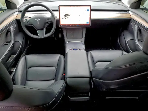 5YJ3E1EA9PF671930 2023 TESLA MODEL 3 - Image 8