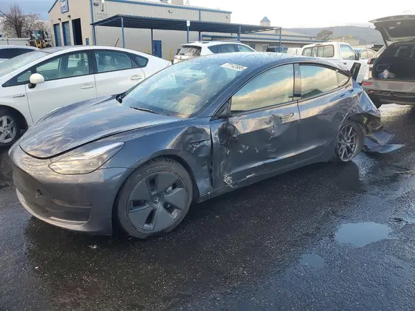 5YJ3E1EA9PF677551 2023 TESLA MODEL 3 - Image 1
